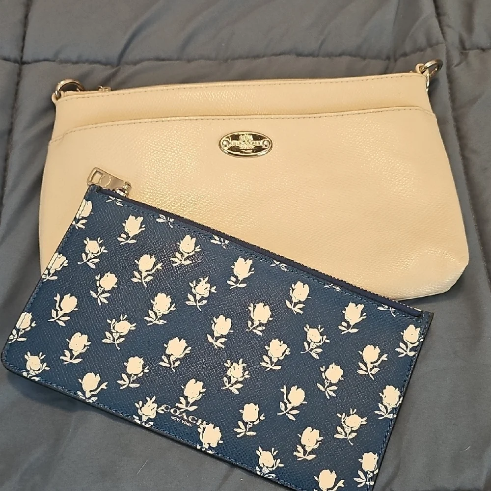 Coach Badlands IVORY CLUTCH SET EXCELLENT CONDITION